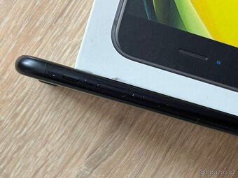 iPhone SE 2020, nová baterie - 8