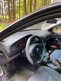 BMW E39 525d Touring - 8
