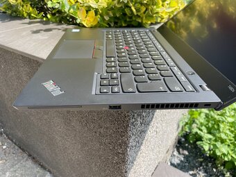 tenké Lenovo T480s - procesor i7, FullHD display, 10h bat. - 8