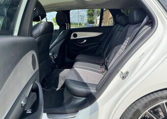 Mercedes-Benz Třídy E E220d COMBI AMG EDITION 4MATIC nafta - 8