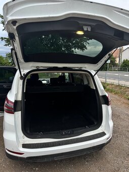 prodam/vyměním Ford S-Max 2017 roku 2.0 TDI 110 Kw - 8