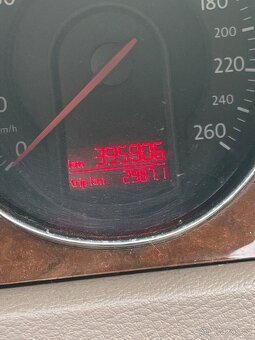 Volkswagen Passat B6 - 8
