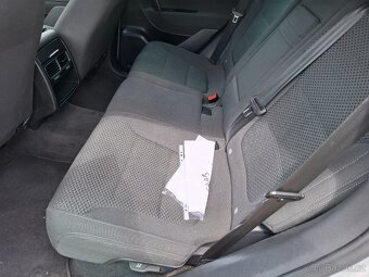 VW Touareg 3.0 TDI Klima Alu Tažné Model Model 2011.--.. - 8