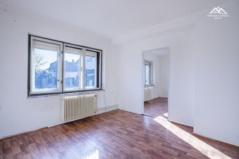 Prodej rodinného domu, 651 m2, Rušinov - 8