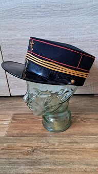 Vojenské čapky - 8