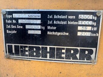 Liebherr 900 - 8
