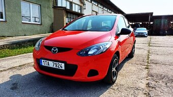 mazda 2 1.3 Najeto 95000 ( velmi pekny stav ) - 8