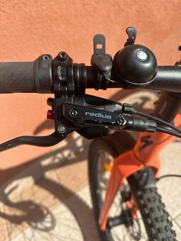 Dětské dívčí kolo Specialized - 8