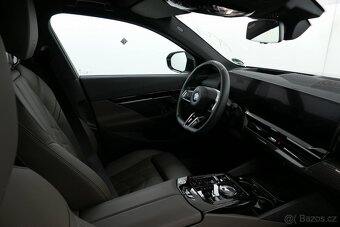 BMW 520d xDrive 145kW G61 Touring 2024 Záruka/DPH/Nez.topení - 8