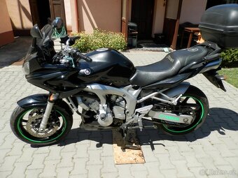 Yamaha Fazer 600 - 8