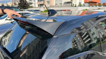 Křídlo na BMW i3 - 8