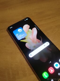 Prodám Samsung flip 4 - 8