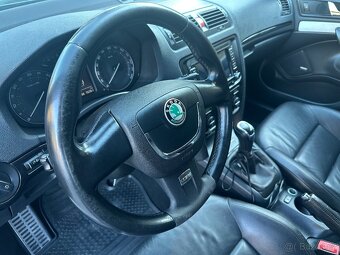 Sedačky, volant Octavia II RS - 8