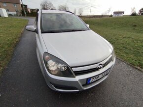 Prodám Opel Astra H kombi 1.3CDTI 66Kw r.v.2006 hezký stav - 8