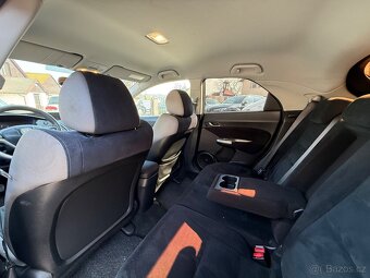 Honda Civic 1.4i 61kw klima-DVD-2006 super stav - 8
