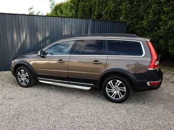 VOLVO XC70 2.4D AWD PREMIUM - 8