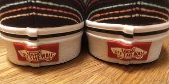 VANS love is love - 8
