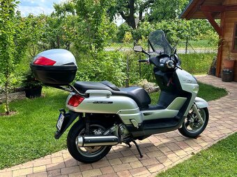 Yamaha Versity 300 - 8