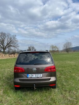 VOLKSWAGEN TOURAN 1.6 - 77kW - 8