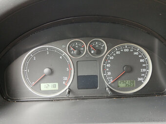 Volkswagen Sharan 1.9 TDi 85kW KŮŽE - 8