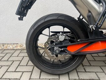 Ktm duke 790 - 8