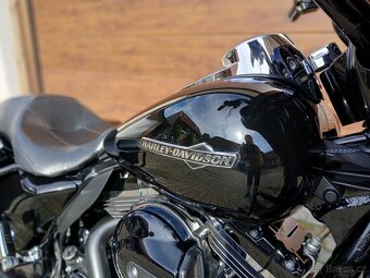 Harley-Davidson FLHX Street Glide 103 - 8