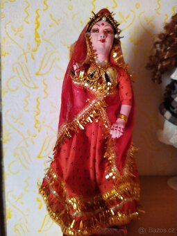 Panenky, koberec, kostky, domino, hra Krteček - 8