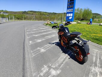 KTM Duke 125 r.v.2022 ABS doprava zdarma,české SPZ - 8