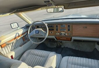 Cadillac Seville 4100 V8 - 8