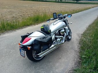 Suzuki Intruder M1800R - 8