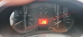 Citroen Berlingo 16HDI,73kw,02/17,112 730Km,3místa - 8