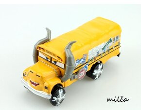 KOVOVOVÝ MODEL MISS FRITTER- AUTA CARS - 8