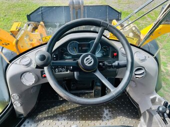 Kolový nakladač Volvo L60H - 8