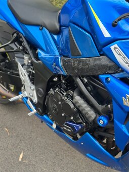 Suzuki GSR 750 2016 ABS - 8