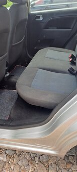 Ford Fiesta 1.3i 51kW ČR KLIMA - 8
