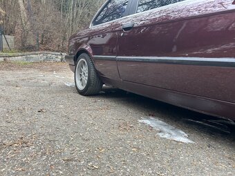 Prodam BMW e30 kupe 320i - 8