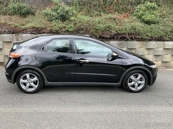 Honda Civic 1.4 i    8g - 8