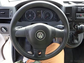 VW Transporter 2.0 TDI SANITKA r.v.2012 (103 kw)AUTOMAT - 8