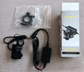 USB dvojzásuvka na motorku 12-24V s vypínačem - 8