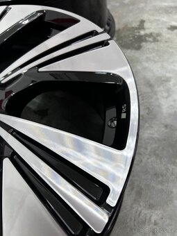 Audi q7,q8, etron r22 - 8