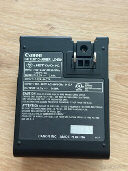 Canon EOS Rebel T3 - 8