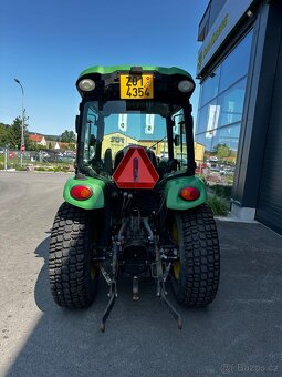 Malotraktor JOHN DEERE 3720 - 8
