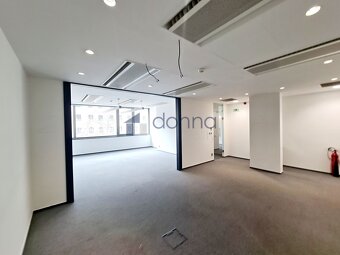 Pronájem kanceláře 322 m² Šaldova, Praha 8 - Karlín - 8