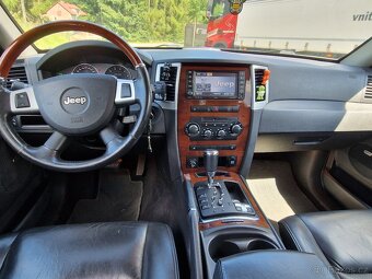 Jeep Grand Cherokee OVERLAND 3.0CRD Facelift 2010 Nová STK - 8
