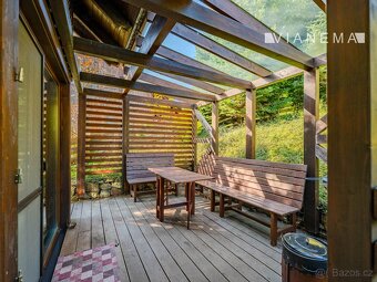 POUZE U NÁS Výjimečný rodinný dům, pozemek 973 m2, Makov - 8