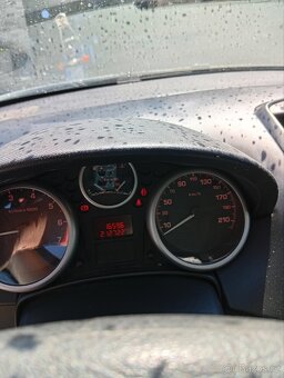 Peugeot 207 1.4 - 8
