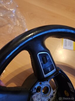 Volant A8 - 8