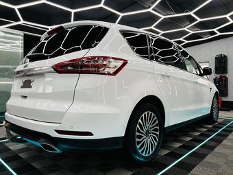 Ford S-MAX 2.0 Ecoblue 147KW 4x4 7  míst - 8