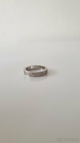 2x pavé Love ring - 8
