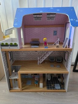 Dřevěný domeček pro panenky - 8